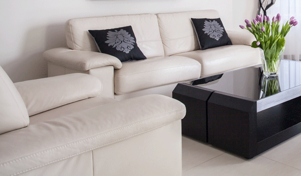 Canapé de salon en cuir blanc